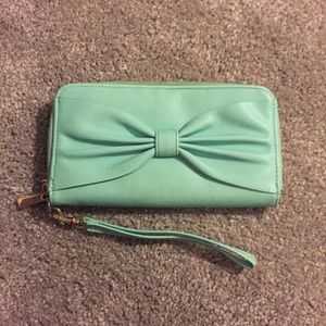Mint Wallet/Wristlet with Bow